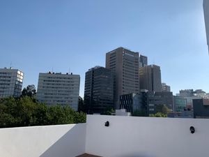 Departamento en Venta con Terraza en Lomas de Chapultepec