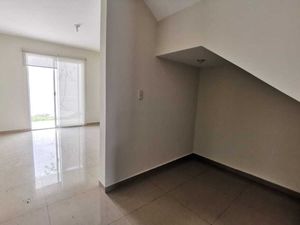 CASA EN   VENTA EN LOMAS DEL VERGEL ZONA SUR