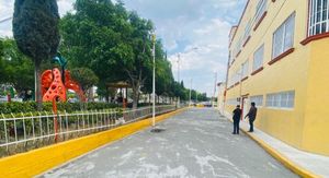 RENTA EDIFICIO , Frente al metro Impulsora EDO. MEXICO