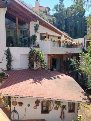 CASA EN VENTA, BOSQUES DE LAS LOMAS - JAZMINES 109