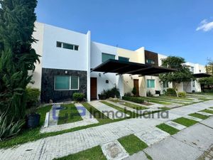 EXCELENTE CASA EN VENTA EN EL REAL III