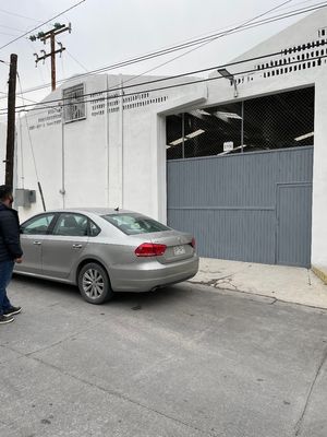 Bodega en Renta a pasos de EGS