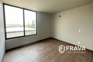 VENTA DE CASA  EN SOLARES RESIDENCIAL