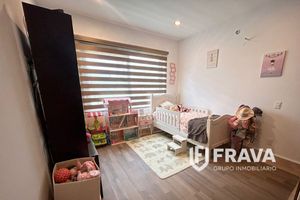 CASA EN VENTA EN SANTILLANA FRACCIONAMIENTO SOLARES RESIDENCIAL