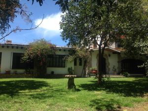 CASA EN VENTA TEQUISQUIAPAN TERRENO DE 3150 m2 QUERETARO RCV240405-275