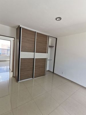 CASA EN CONDOMINIO LOMAS DEL MARQUÉS QUERETARO RCV240829-JP