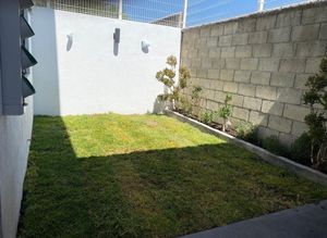 CASA EN VENTA JURIQUILLA QUERETARO RCV240815-MN