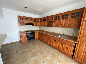 CASA EN VENTA UBICADA EN PRIVADA JURIQUILLA RCV230428-GB