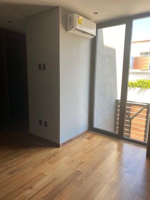 Townhouse en Venta Loma Dorada Querétaro RCV220527-AF