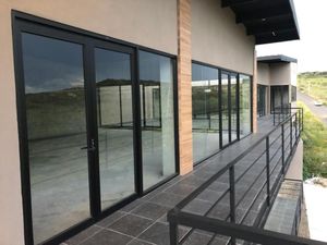 Renta de locales Planta Baja y Terraza El Mirador Querétaro CLR211019-ATO