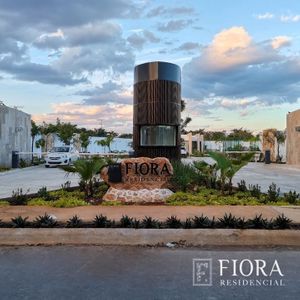 Casa en Venta en Cholul  Mérida  una  planta privada   Fiora Residencial