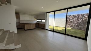 Exclusiva Casa en Venta 288 m2 Zibata Queteraro