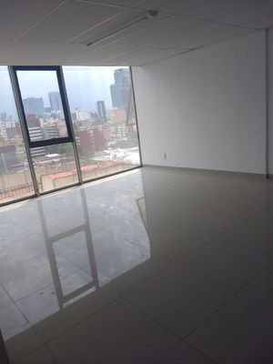 Oficina Acondicionada en Renta de 685 m2 en Col. del valle