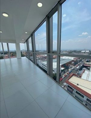 Excelente Oficina en Renta 656.10 m2 en Granjas Mexico.