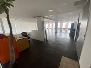 Oficina acondicionada en renta de 244 m2. Colonia Juarez