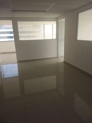 Oficina Acondicionada en Renta de 685 m2 en Col. del valle