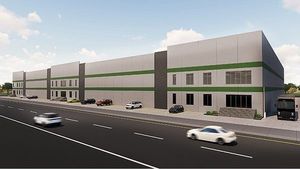 Excelente Bodega Industrial en Renta 13,080 m2 en Queretaro