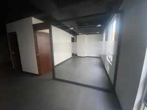 Oficina acondicionada en renta 98.5 m2 en San Angel.