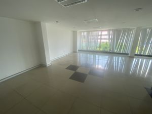 Oficina Acondicionada en Renta 170 m2 en Cuauhtemoc.