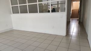 Oficina acondicionada en renta 45 m2. Colonia Juarez