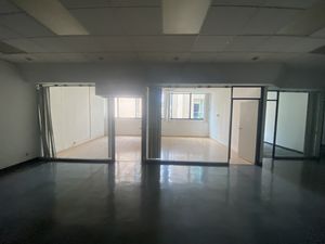 Oficina acondicionada en renta de 2,134 m2 en Av. Patriotismo