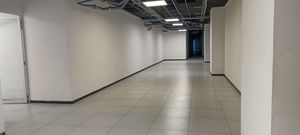 Excelente Oficina Acondicionada en Renta 4494 m2. La Viga