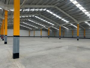 Bodega Industrial en Renta 2,970 m2. Cuautitlan Izcalli.