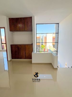 CASA EN VENTA EN FRACCIONAMIENTO LOMAS DEL MAR