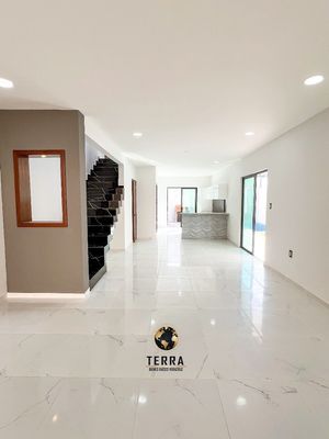 CASA EN VENTA EN LOMAS DEL SOL CON ALBERCA PROPIA