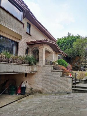 Hermosa casa en venta o renta en Bosques de las Lomas