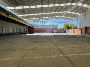 Renta de bodega comercial en Tlalnepantla de Baz