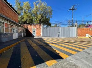 Renta de bodega comercial en Tlalnepantla de Baz