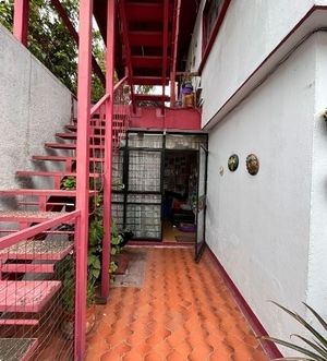 Casa en Venta Para Remodelar  en la Colonia Jardín Coyoacán