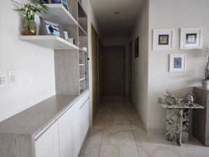 VENDO DEPARTAMENTO REMODELADO EN VILLA DEL LAGO, INTERLOMAS