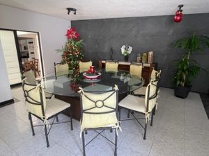 Venta de Hermosa y Amplia Casa en la Herradura