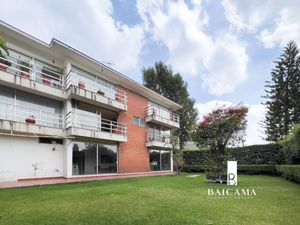 Casa en Venta como Terreno en Bosques de las Lomas