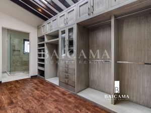 Casa de Lujo en Venta en Rancho San Francisco