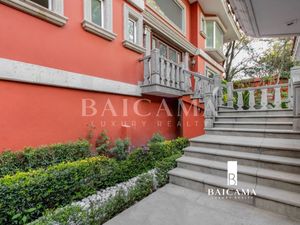 Casa en Venta en el Triángulo Dorado de Lomas de Chapultepec