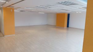 Oficina en Renta en Torre Lesin 400m2