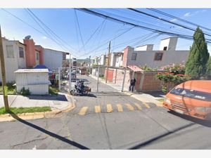 Casa en Venta en Hacienda de Costitlán Chicoloapan