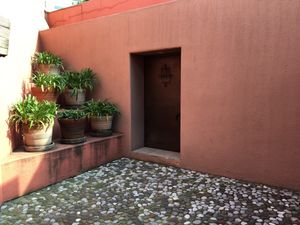 CASA EN VENTA Y RENTA EN CONDOMINIO BOSQUES DE LAS LOMAS