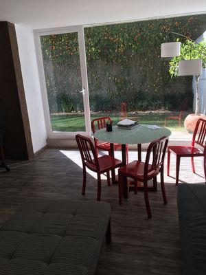 CASA EN VENTA EN CONDOMINIO A UNA CUADRA DE VISTA HERMOSA