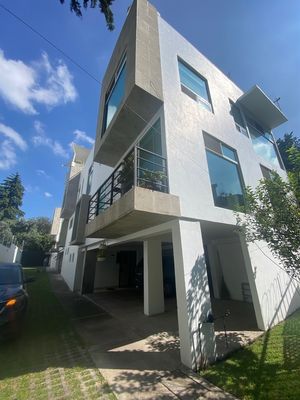 Casa en Venta en privada Lomas de Tecamachalco