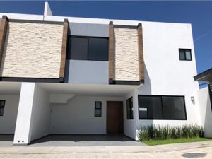 Casa en Venta en San Bernardino Tlaxcalancingo San Andrés Cholula