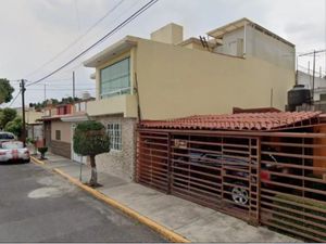 Casa en Venta en Valle de Santa Mónica Tlalnepantla de Baz