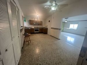 VENTA casa en Brisas, excelente para remodelar