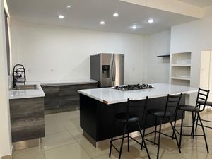 CASA EN VENTA/ RENTA RESIDENCIAL 333