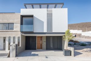 Exclusiva casa de lujo con vistas panorámicas en Nuevo Refugio, Querétaro.