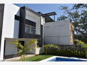 Casa en Venta en Pedregal de las Fuentes Jiutepec