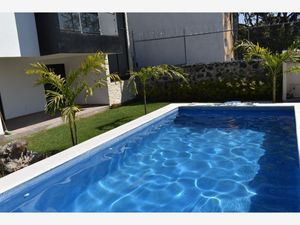 Casa en Venta en Pedregal de las Fuentes Jiutepec